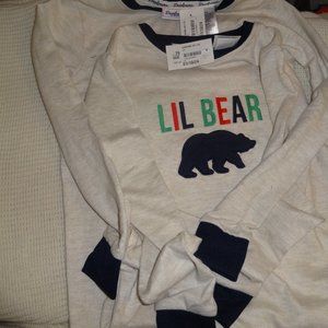 LOT OF 2 NEW LONG SLEEVE COZY PAJAMA TOPS BOYS SIZE MEDIUM (10)